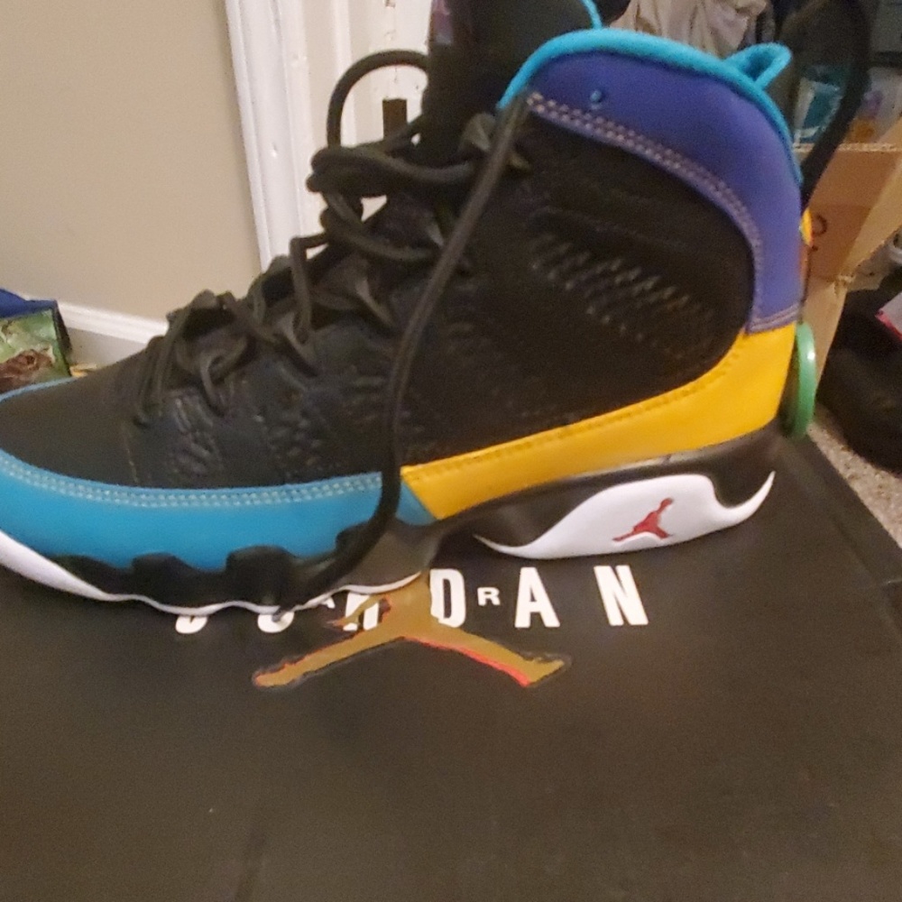 Jordan  retro  9s